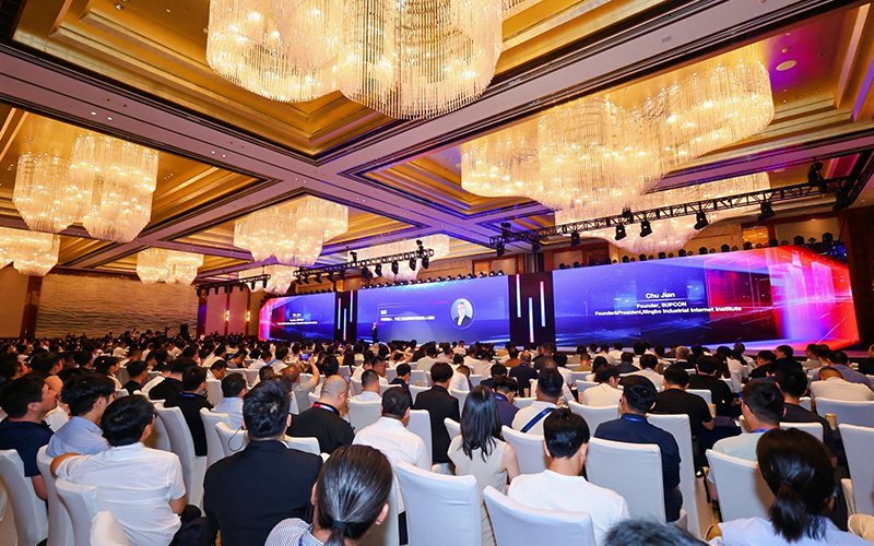 Ggpoker官网颁布全球首个流程工业可信大模型TPT 2，“工业AI数据联盟”同步成立